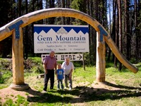 Site - Gem Mtn with Grandparents